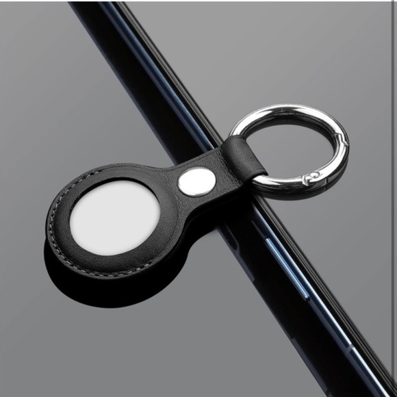 Set of 4 Luxe Leather Air Tag Key Chains & Coin Holders in Black & Brown - Picture 4 of 4